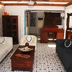 Ala Konak Butik فندق ألاتشاتي