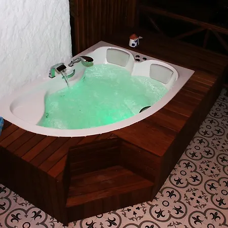 Ala Konak Butik ألاتشاتي